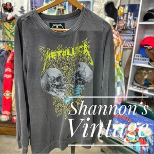 Hot Topic Gray Metallica Sweatshirt